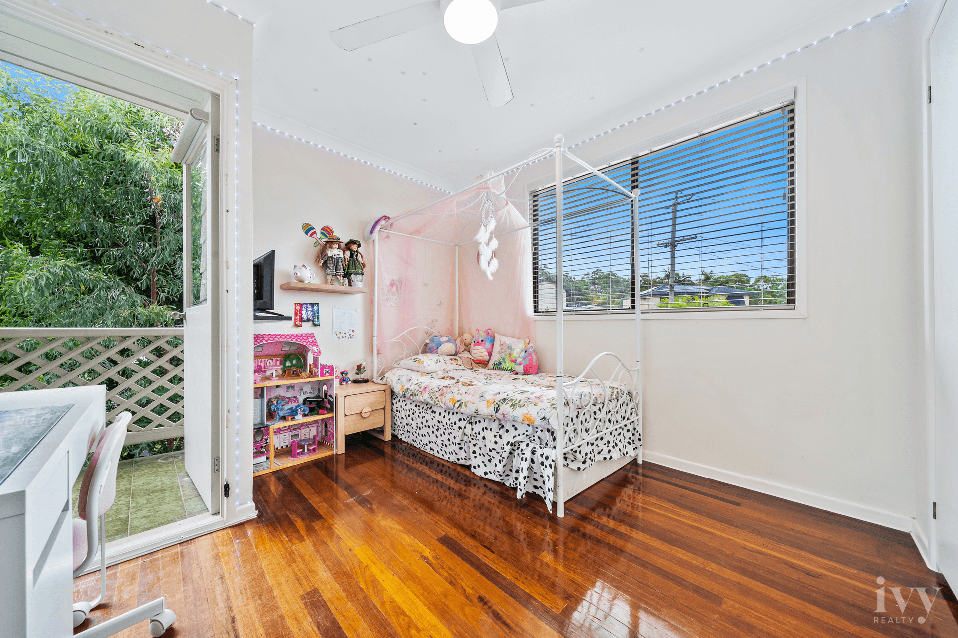 62 Coleman Crescent, Springwood, QLD 4127