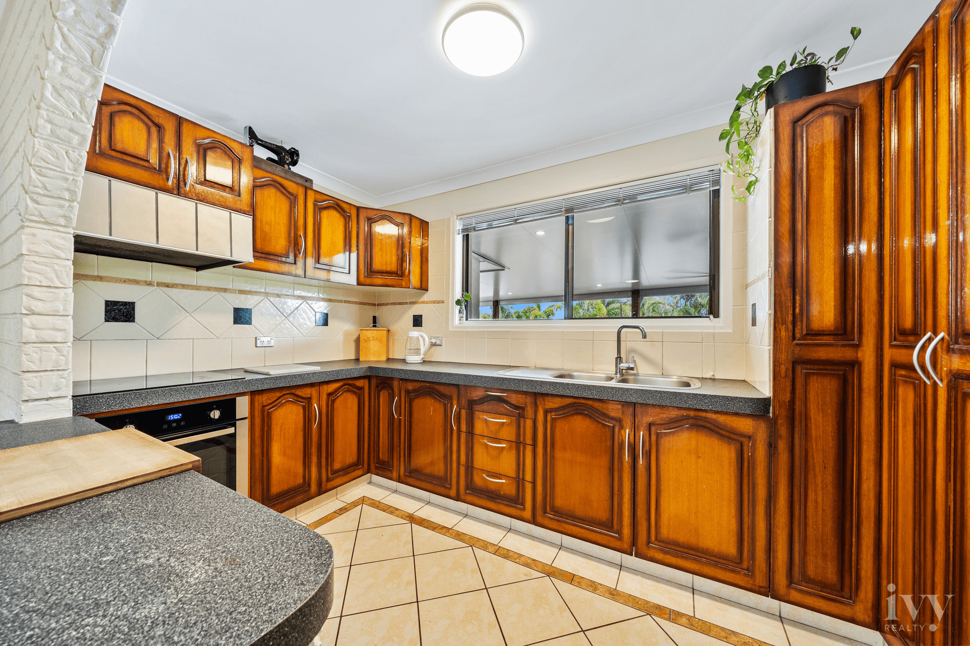 62 Coleman Crescent, Springwood, QLD 4127