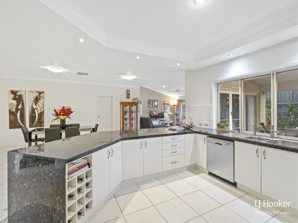22 Avonlea Place, EIGHT MILE PLAINS, QLD 4113