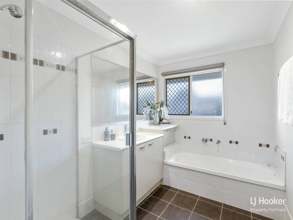 22 Avonlea Place, EIGHT MILE PLAINS, QLD 4113