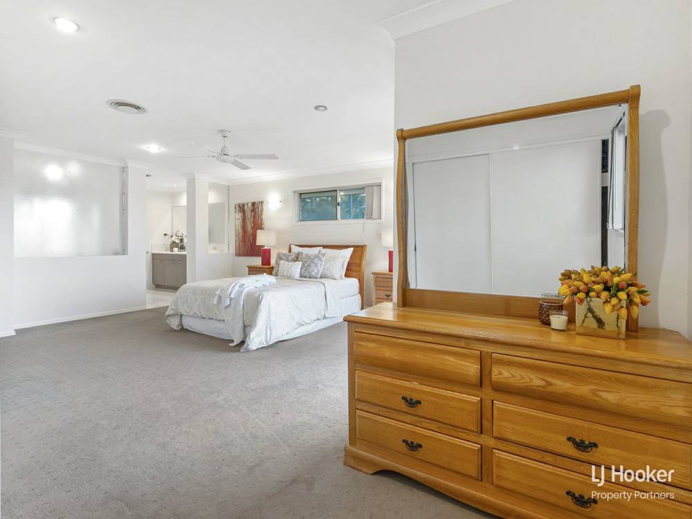 22 Avonlea Place, EIGHT MILE PLAINS, QLD 4113