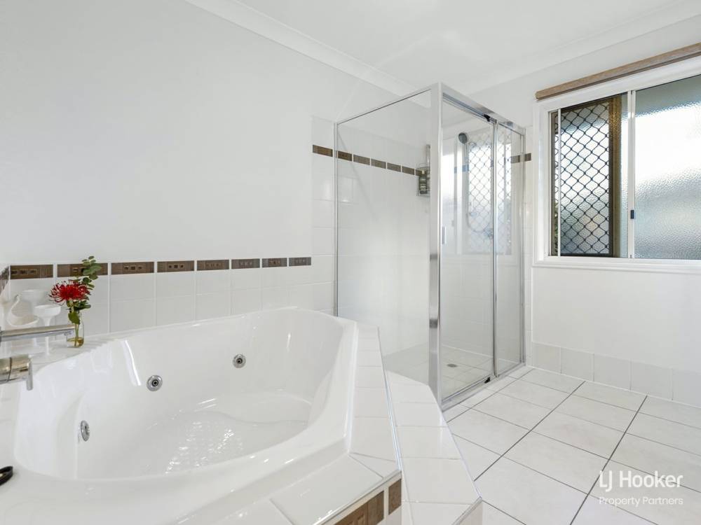 22 Avonlea Place, EIGHT MILE PLAINS, QLD 4113