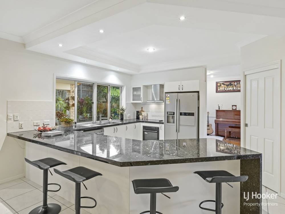 22 Avonlea Place, EIGHT MILE PLAINS, QLD 4113