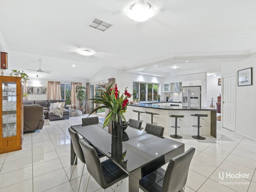 22 Avonlea Place, EIGHT MILE PLAINS, QLD 4113