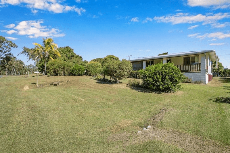 5 Repulse Esplanade, ST HELENS BEACH, QLD 4798