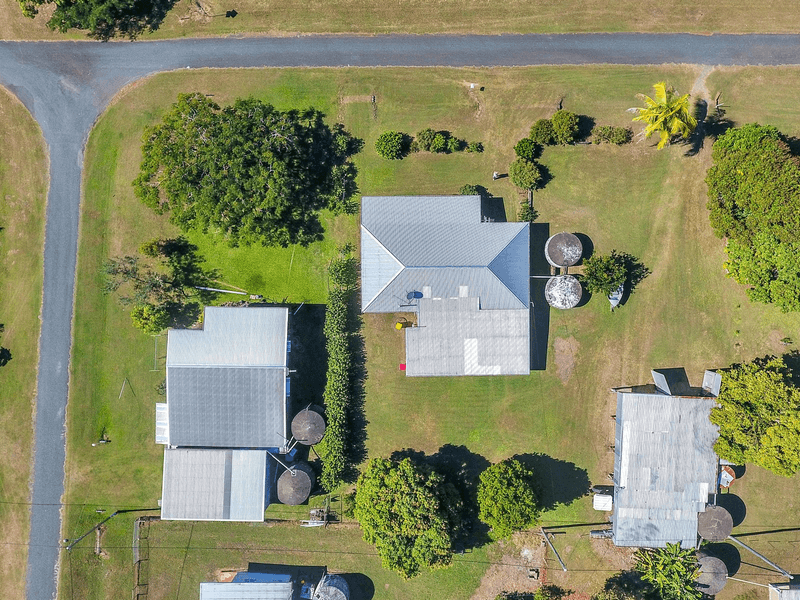 5 Repulse Esplanade, ST HELENS BEACH, QLD 4798