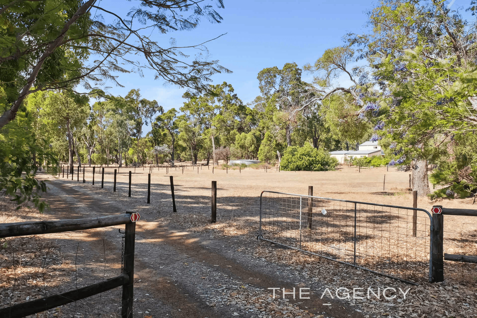 105 Inthanoona Road, Gidgegannup, WA 6083