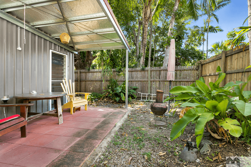 88 Christensen Street, Machans Beach, QLD 4878