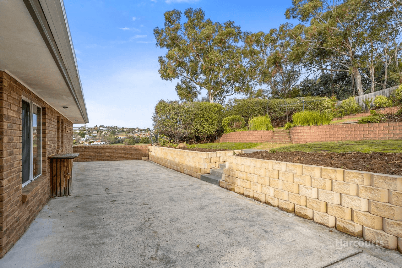 18 Jabez Crescent, LENAH VALLEY, TAS 7008