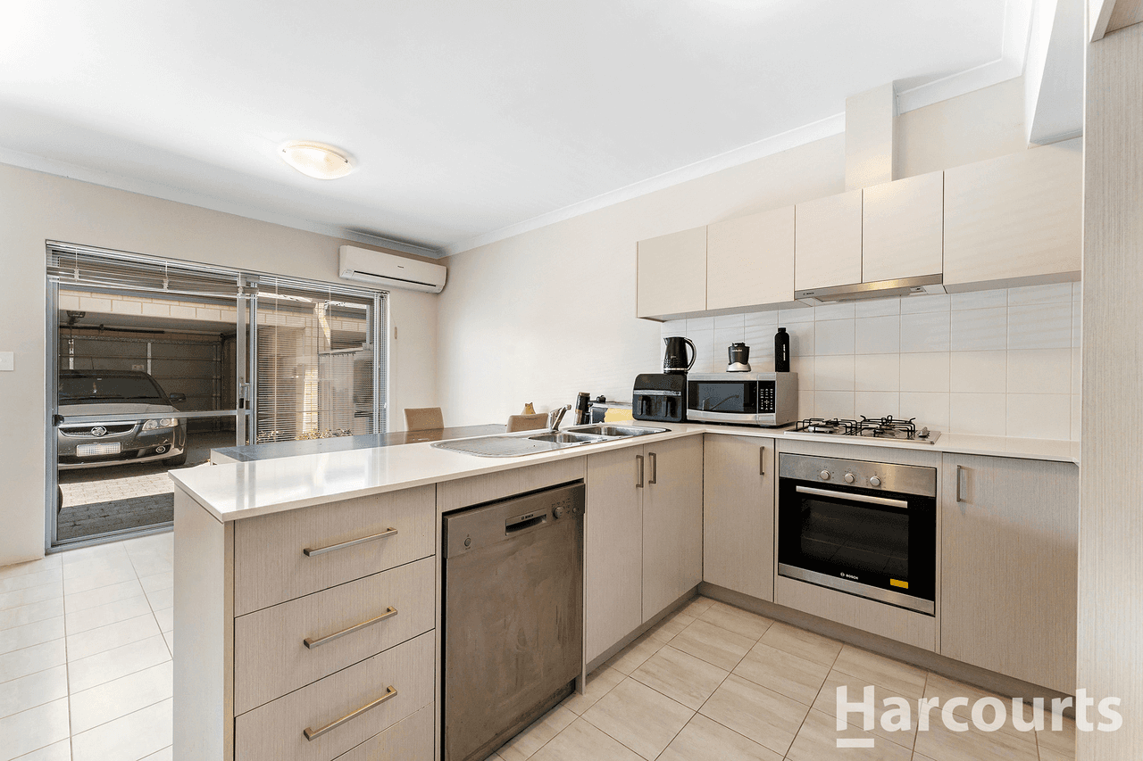 13 Quendamia Lane, MANDURAH, WA 6210