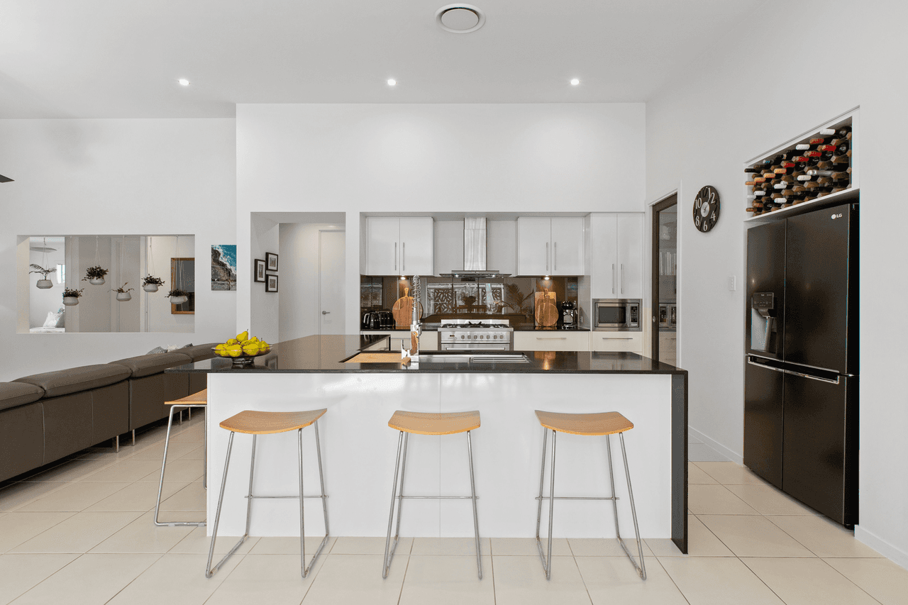 19 Laceflower Parade, CASUARINA, NSW 2487