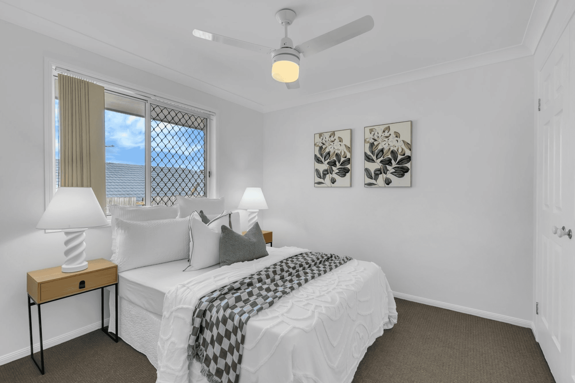 49 Lakeview Drive, DEEBING HEIGHTS, QLD 4306