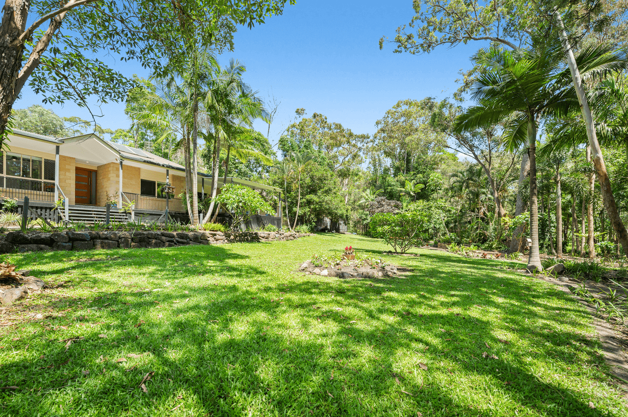 123 Castle Hill Drive North, GAVEN, QLD 4211