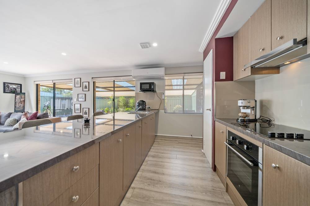 2 Mangrove Circuit, BANKSIA GROVE, WA 6031
