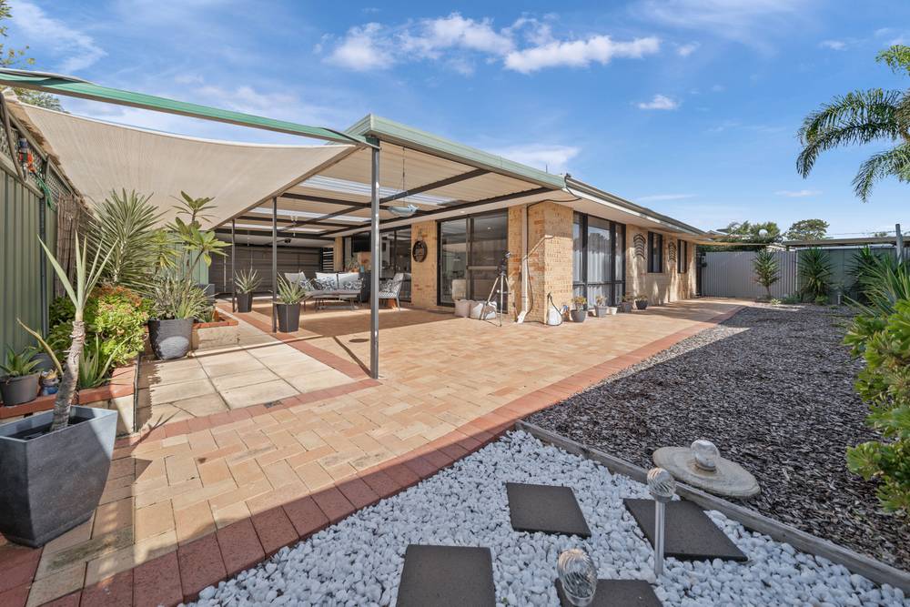 2 Mangrove Circuit, BANKSIA GROVE, WA 6031