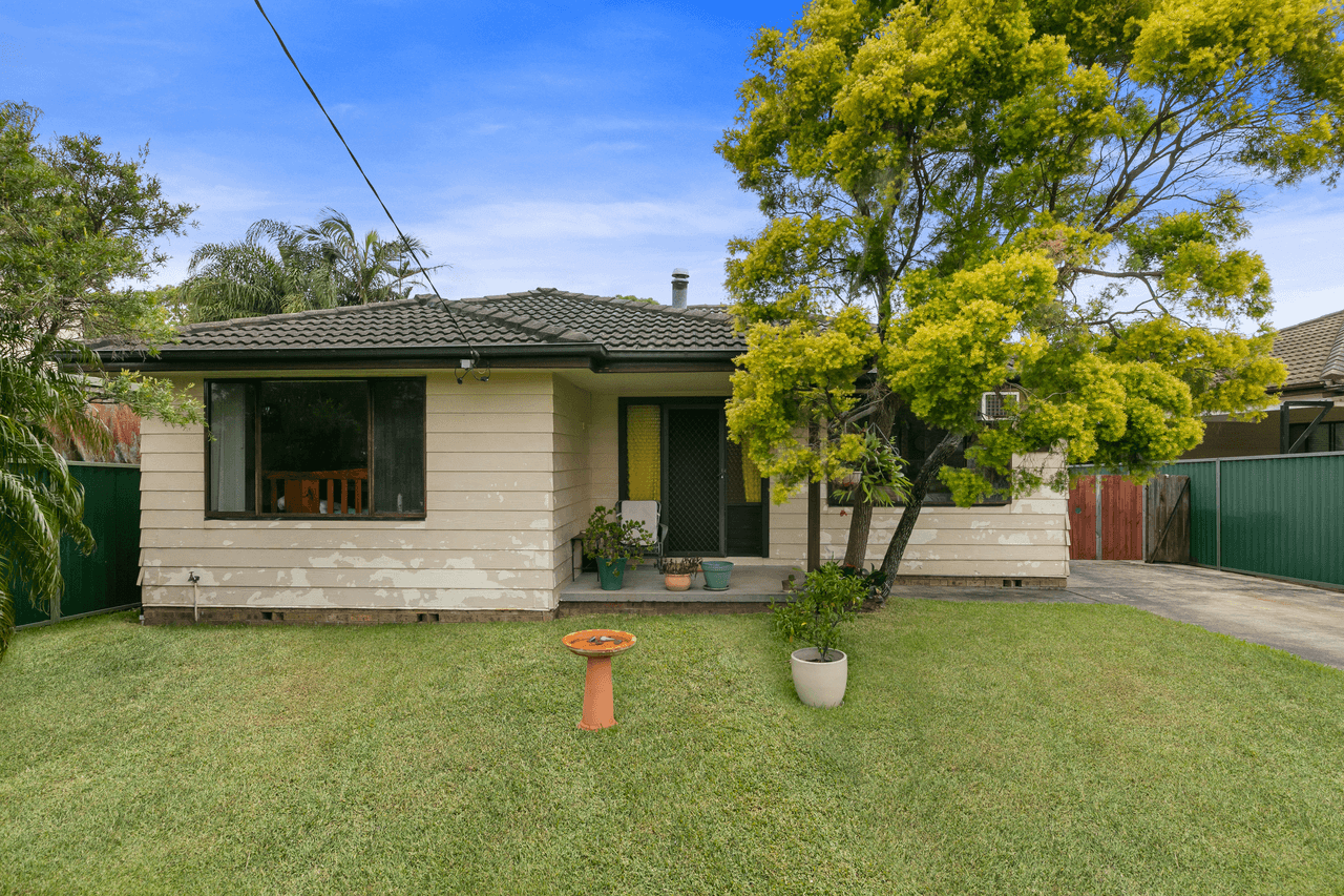 5 Kangaroo Avenue, LAKE MUNMORAH, NSW 2259