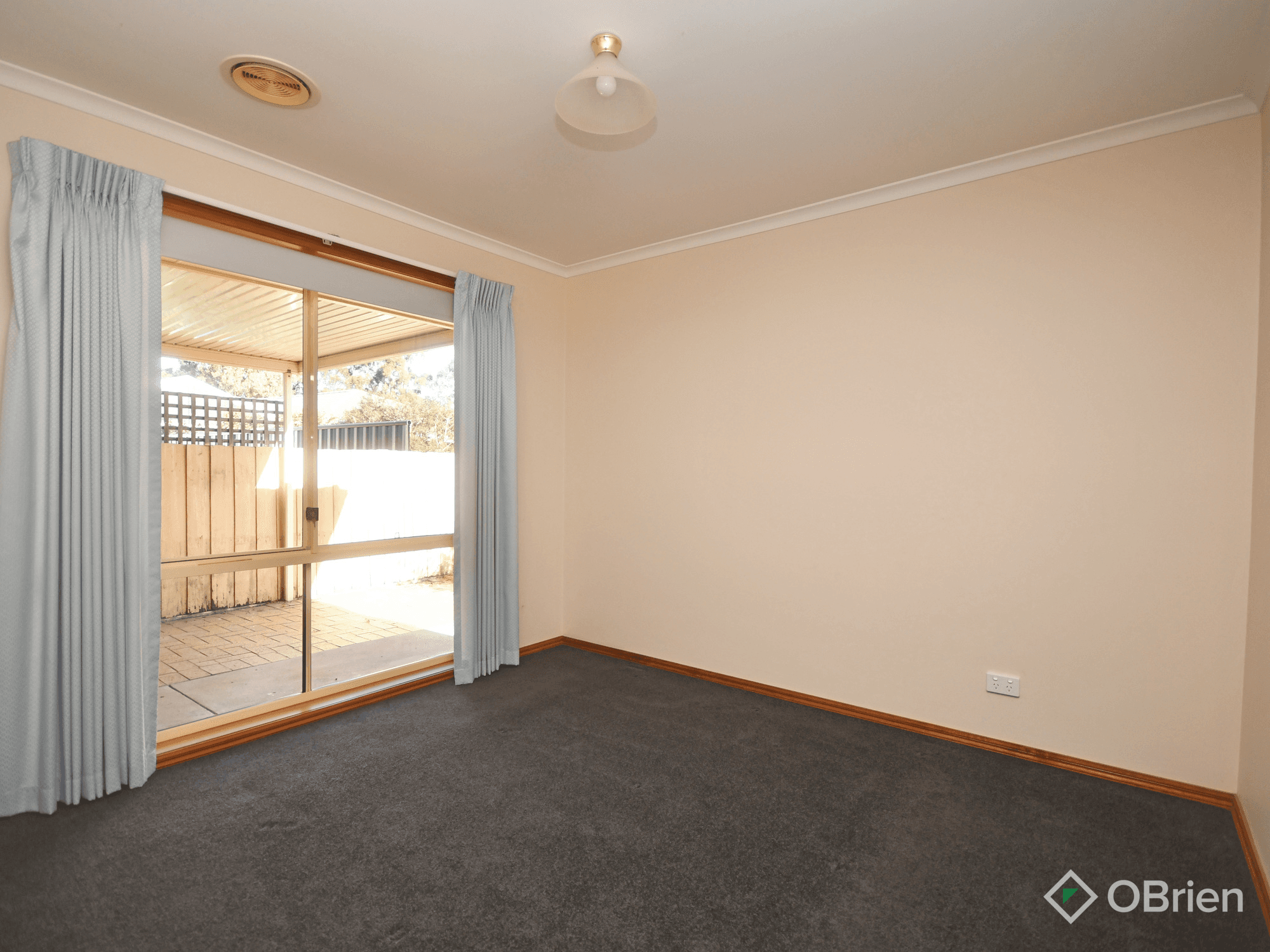 31 Balmoral Crescent, Eastwood, VIC 3875