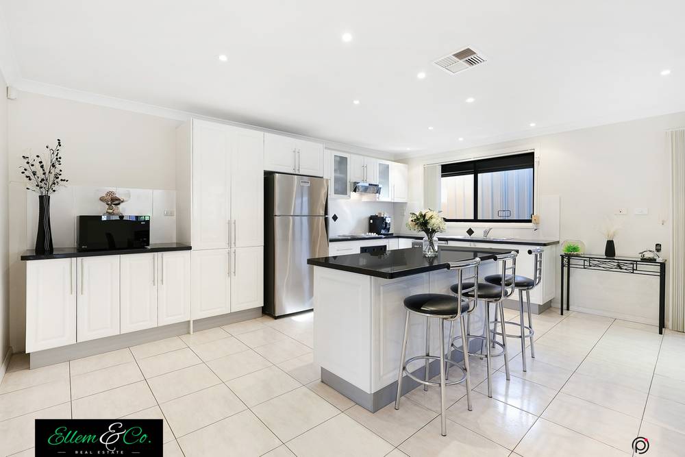 36 Karrabah Crescent, Lake Heights, NSW 2502