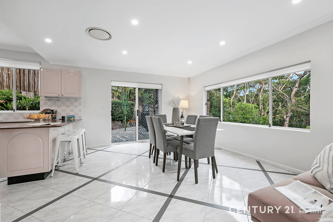 28 Fallon Drive, Dural, NSW 2158