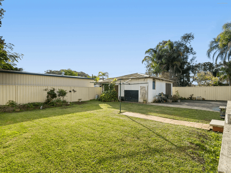 338  Lakedge Avenue, BERKELEY VALE, NSW 2261