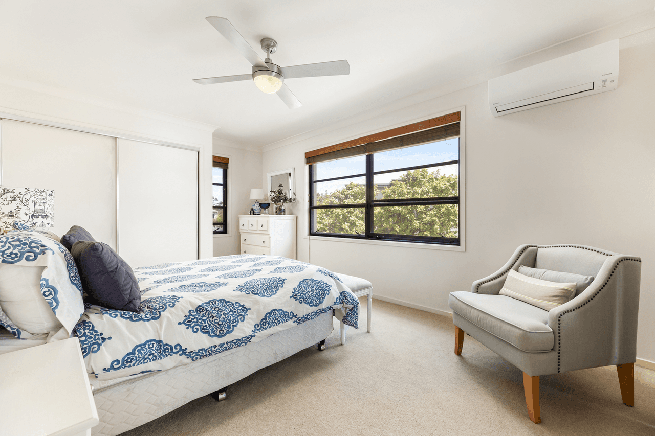 16/1 Celestial Court, CARINA, QLD 4152