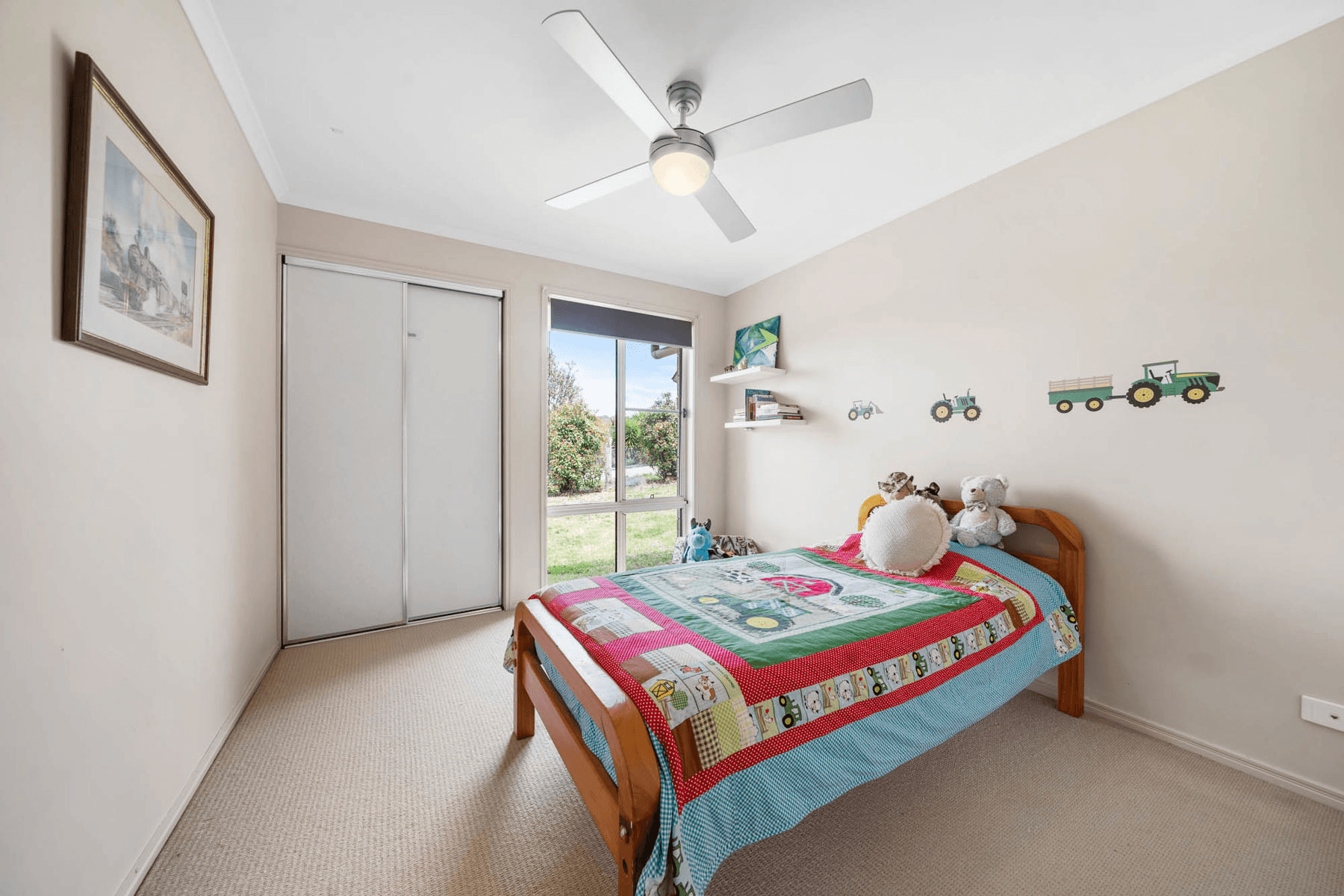 22 Curlew Street, MERINGANDAN WEST, QLD 4352