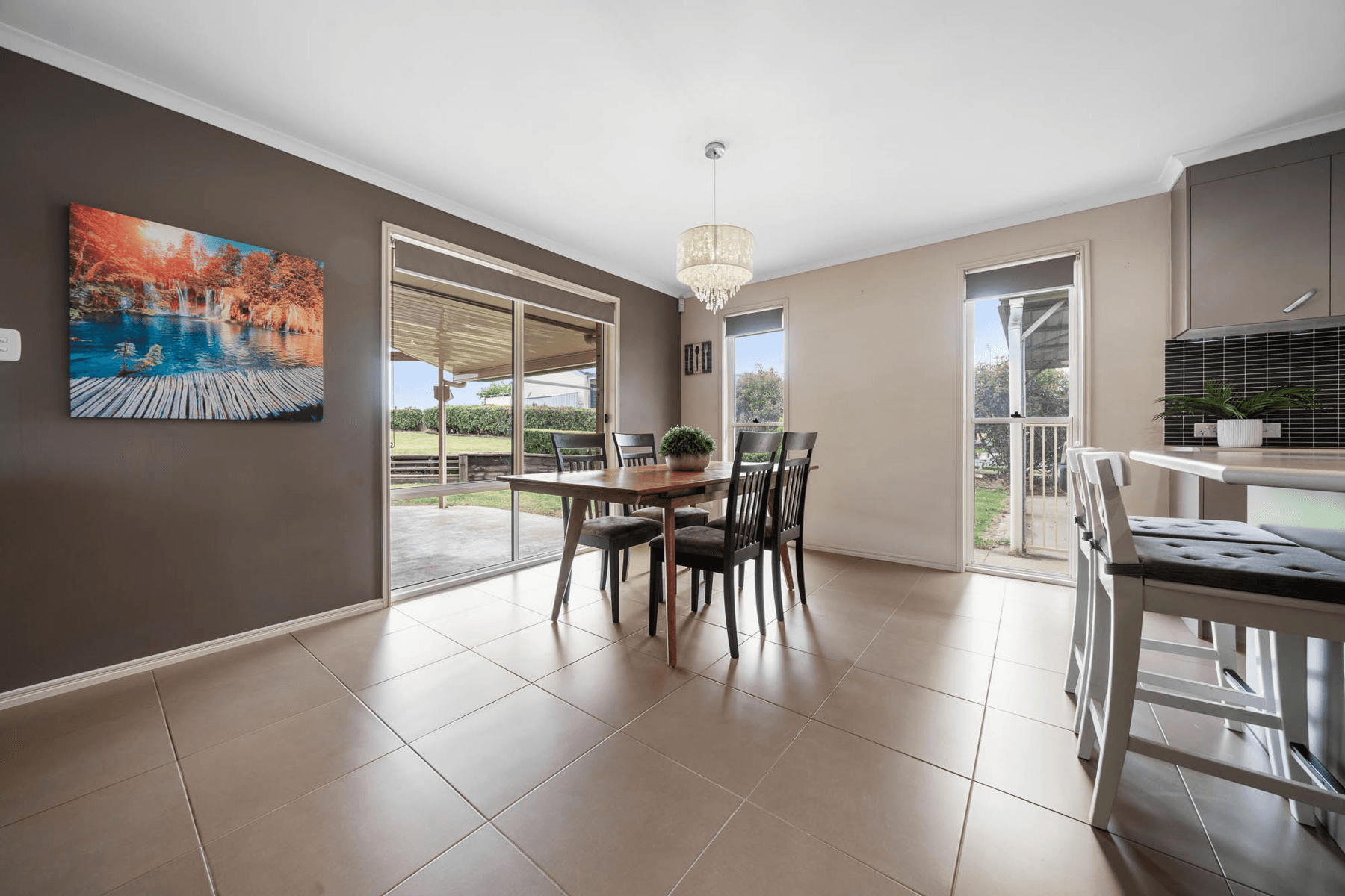 22 Curlew Street, MERINGANDAN WEST, QLD 4352