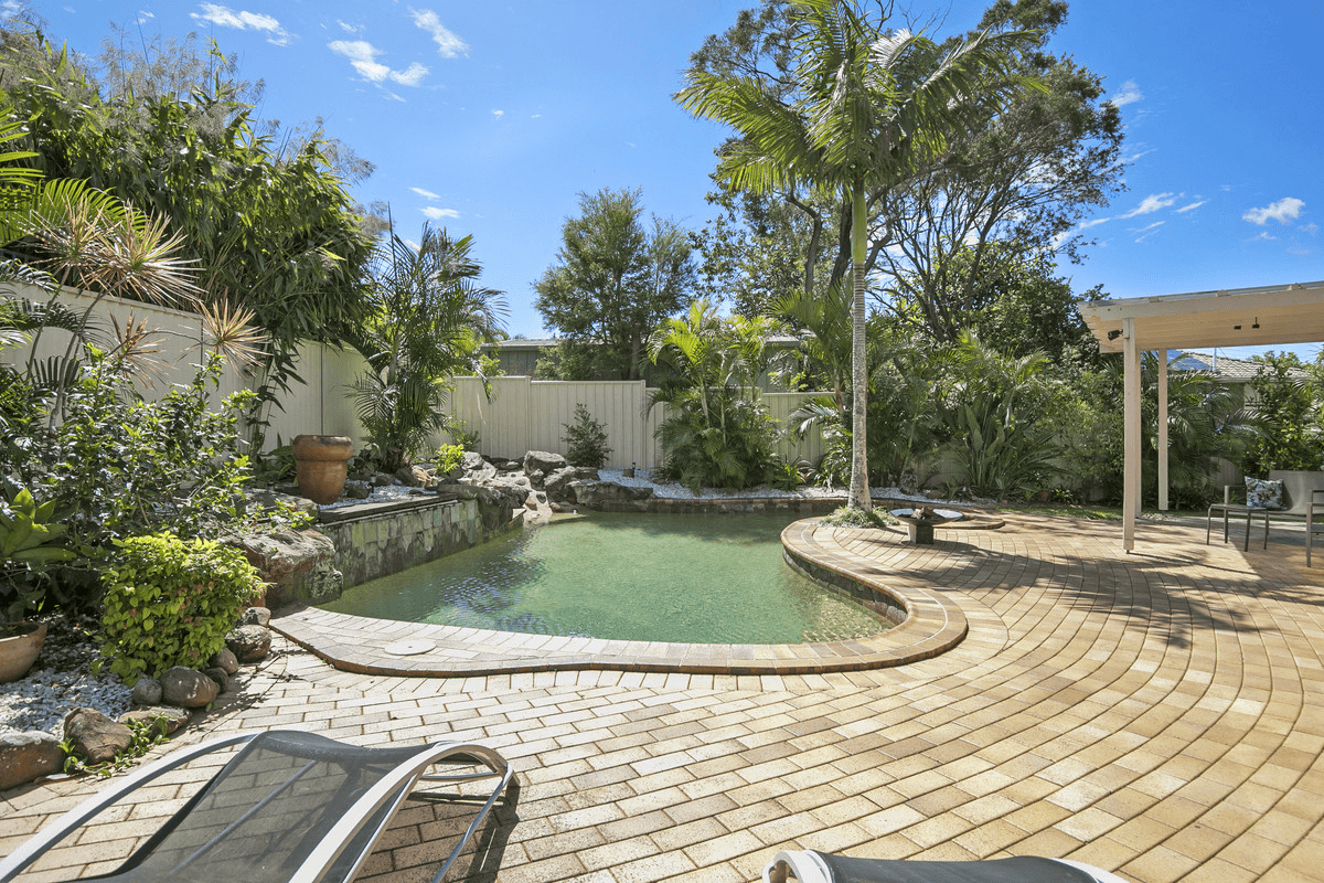 37 Buenavista Avenue, THORNLANDS, QLD 4164