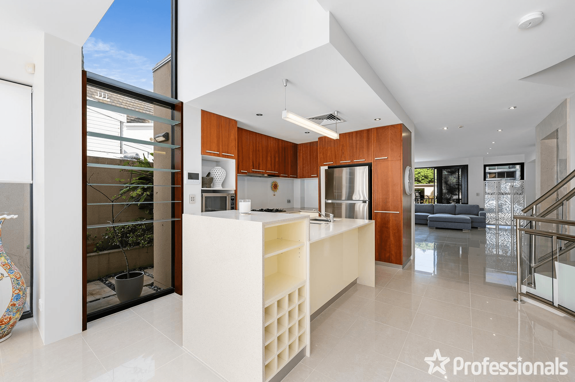 41A Peak Avenue, MAIN BEACH, QLD 4217