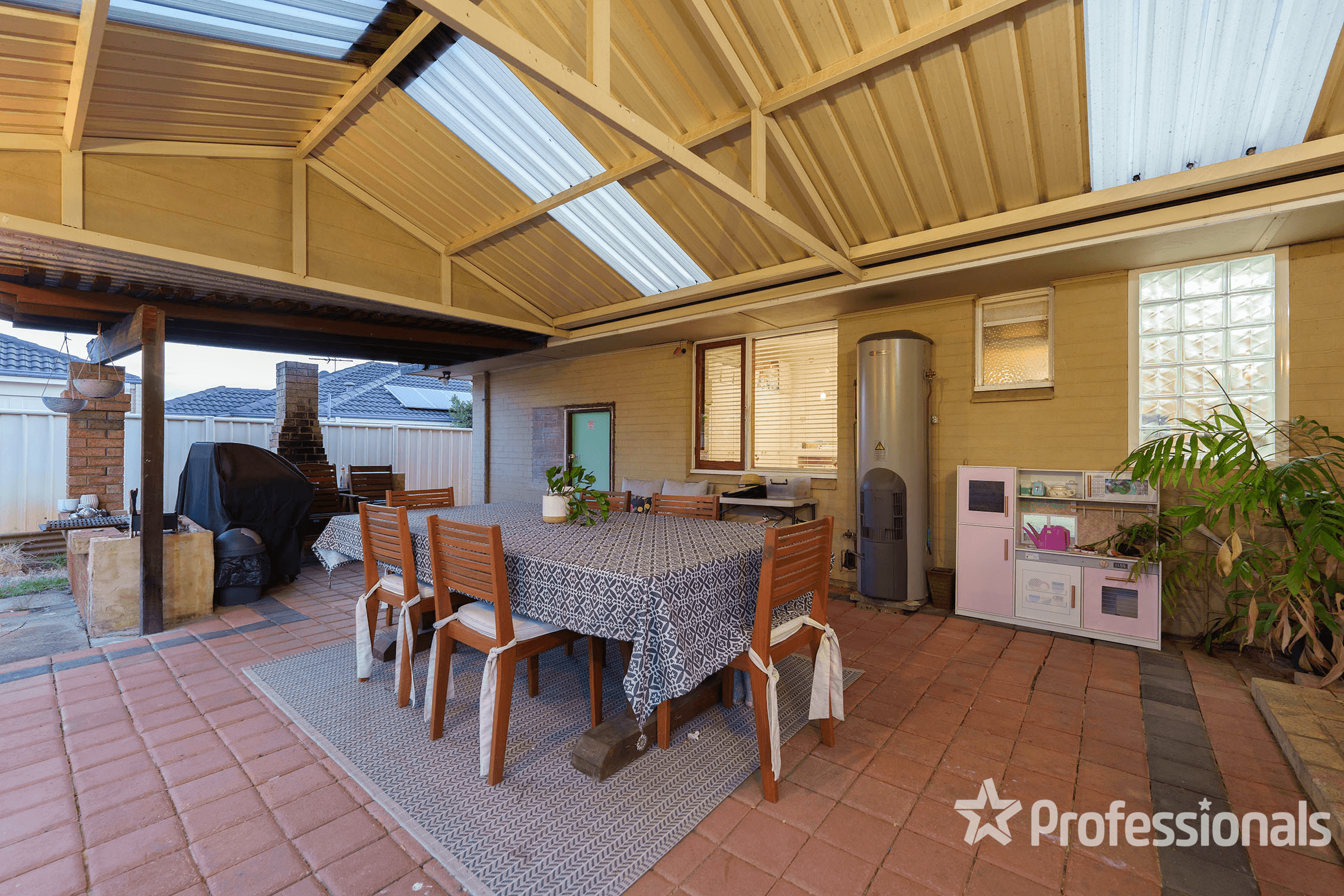 27 Hollett Road, MORLEY, WA 6062