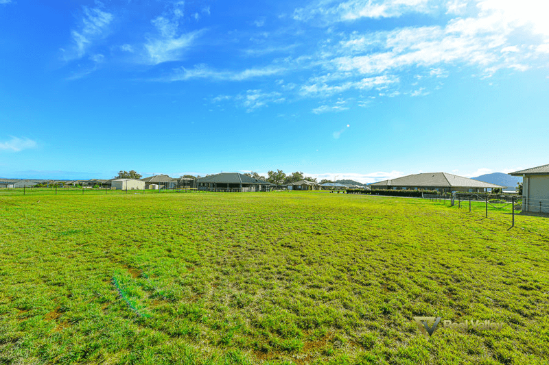 14 Blueway, MOORE CREEK, NSW 2340