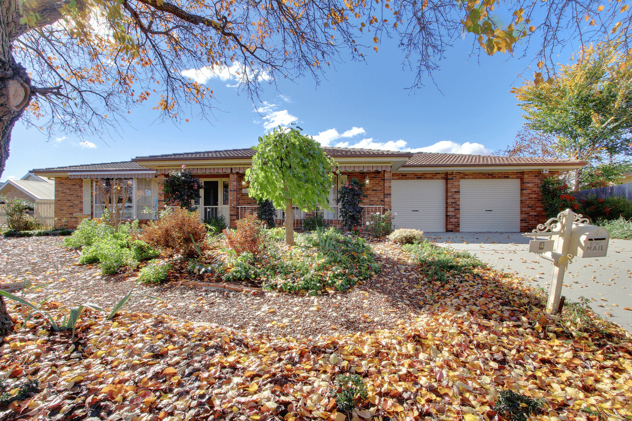 4 Stromlo Place, Jerrabomberra, NSW 2619