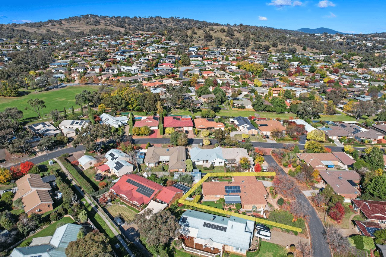 4 Stromlo Place, Jerrabomberra, NSW 2619