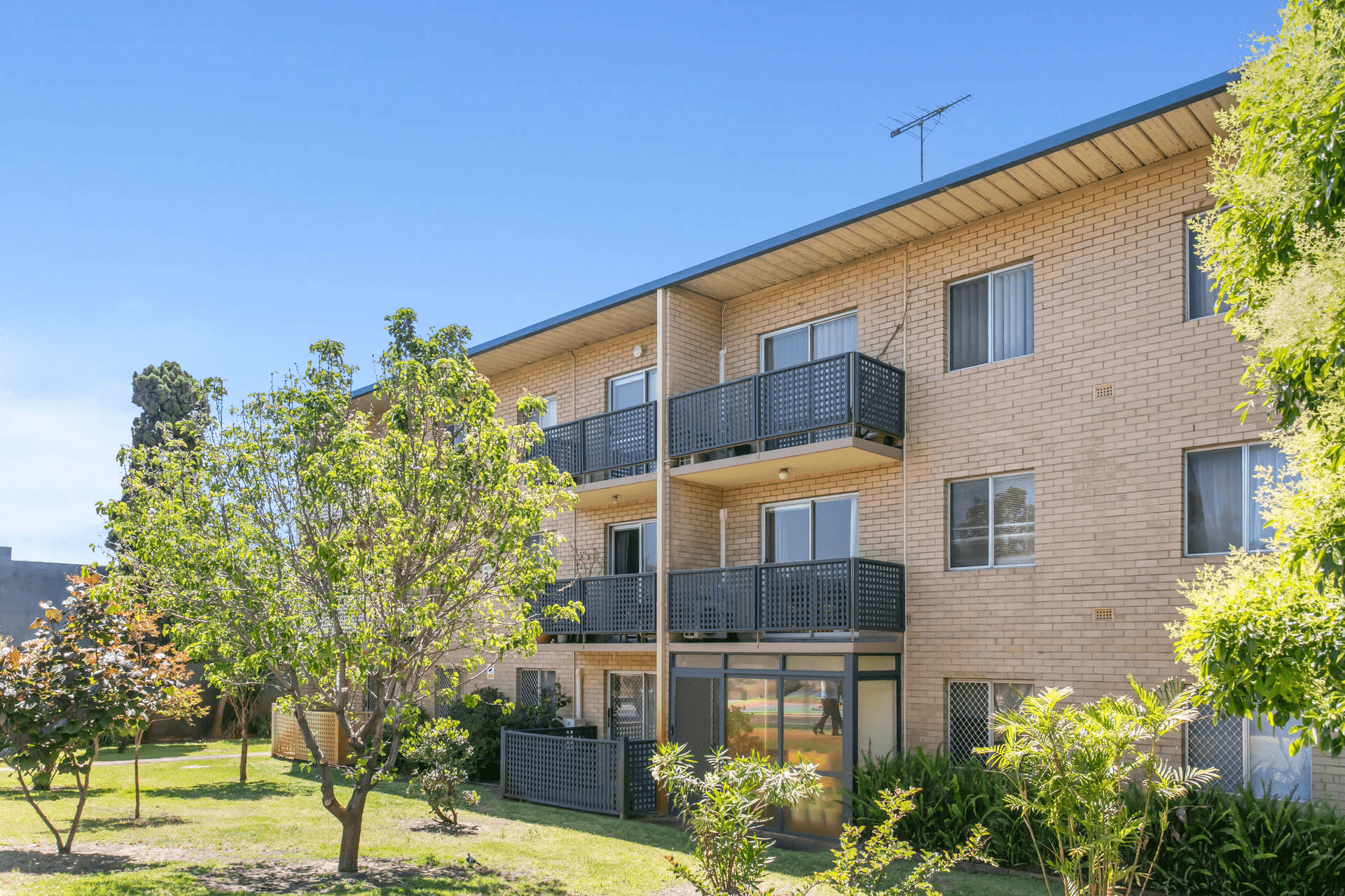 37/216 Cambridge Street, WEMBLEY, WA 6014