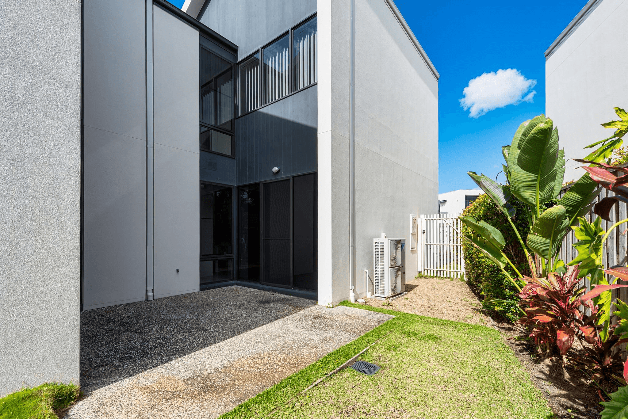 2/51 Magnoli Circuit, Palm Beach, QLD 4221