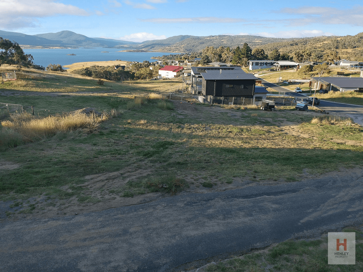 16 Willow Bay Place, East Jindabyne, NSW 2627