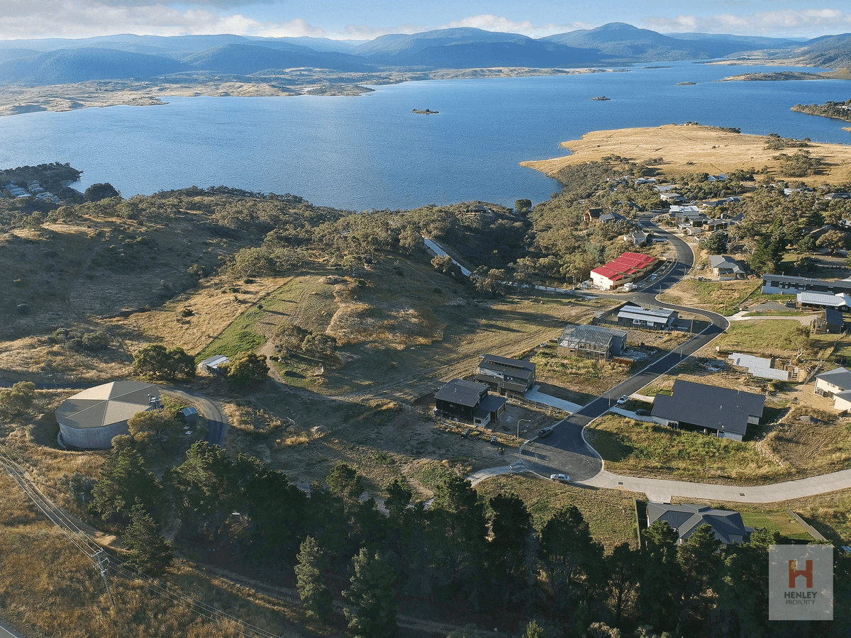 16 Willow Bay Place, East Jindabyne, NSW 2627