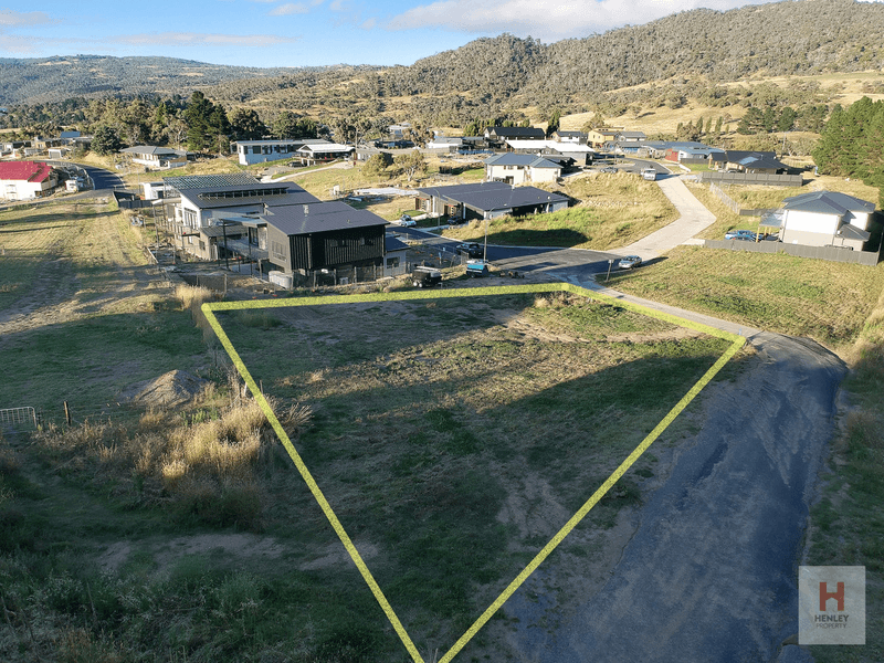 16 Willow Bay Place, East Jindabyne, NSW 2627