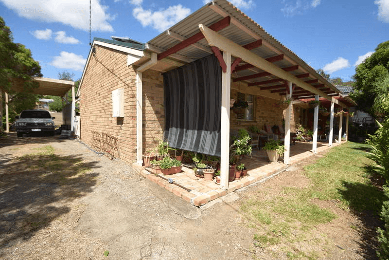 38 Barbour Street, ESK, QLD 4312
