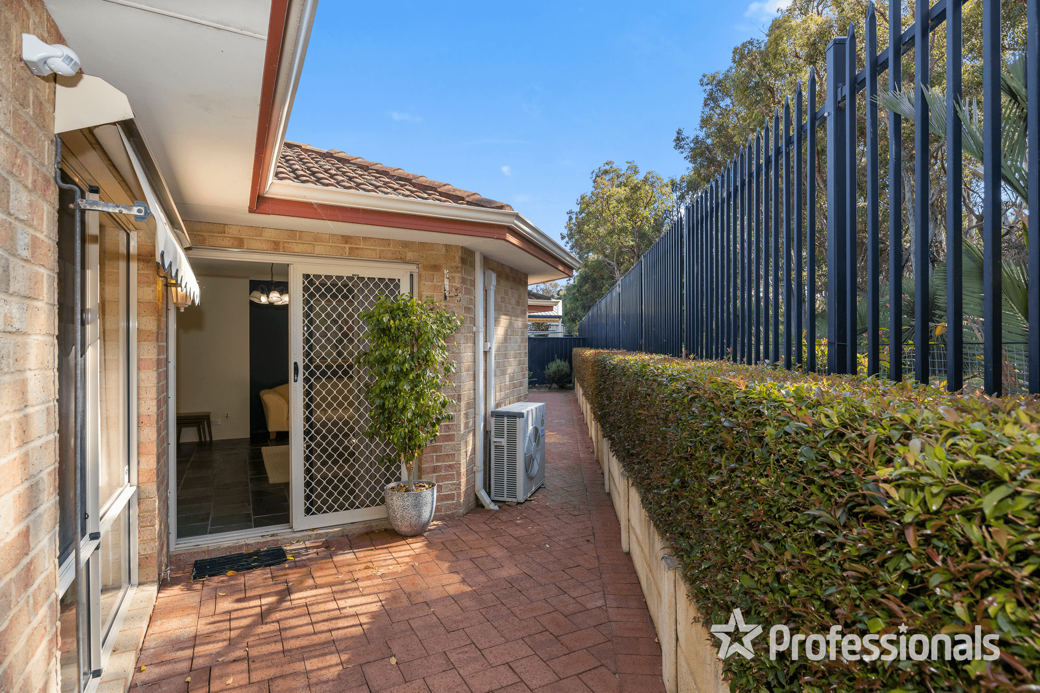 64 Aylesford Drive, MARANGAROO, WA 6064