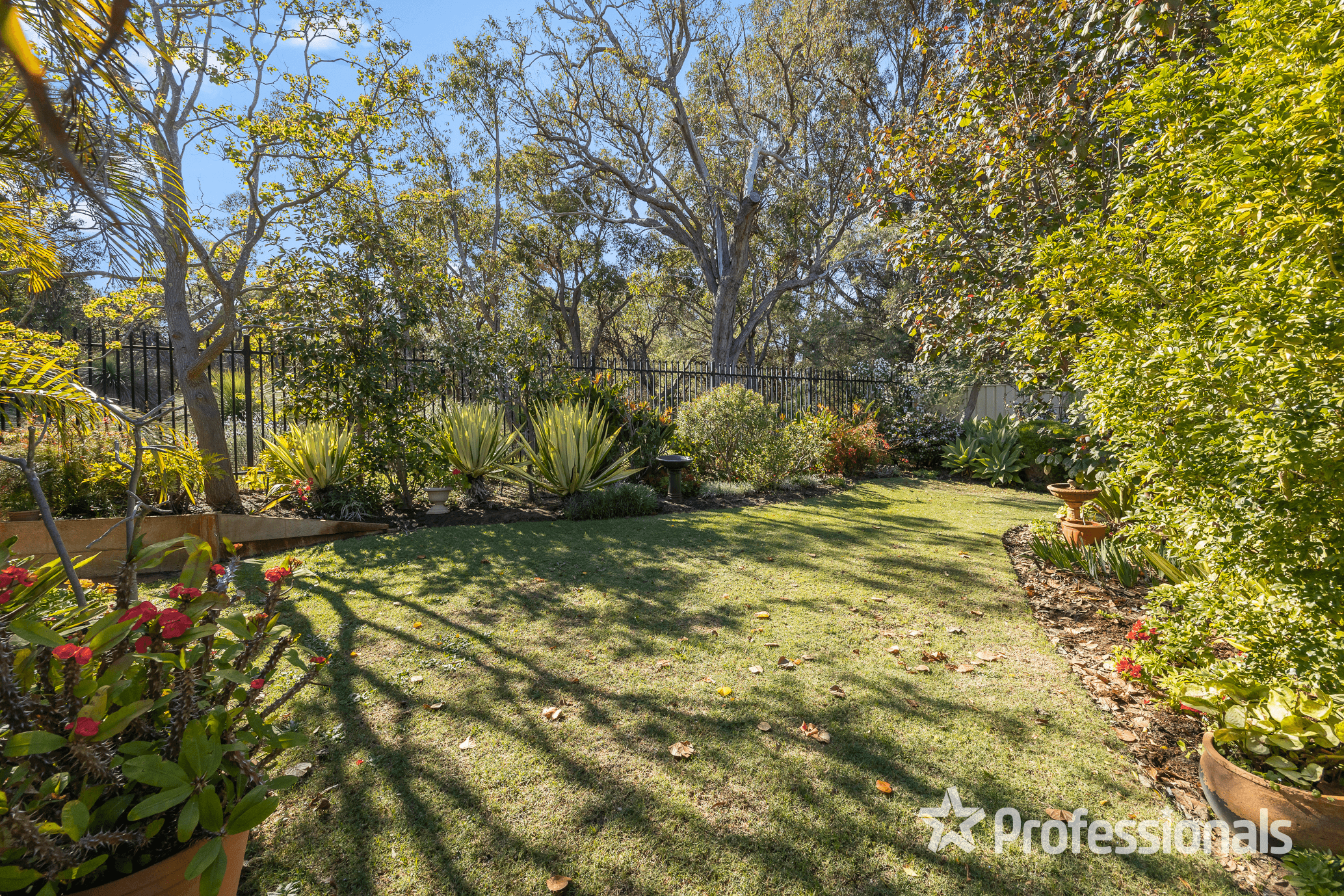 64 Aylesford Drive, MARANGAROO, WA 6064