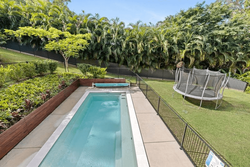 14 Bushbird Court, DIDDILLIBAH, QLD 4559