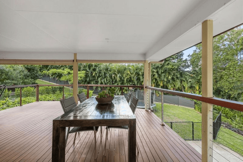 14 Bushbird Court, DIDDILLIBAH, QLD 4559