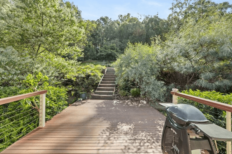 14 Bushbird Court, DIDDILLIBAH, QLD 4559