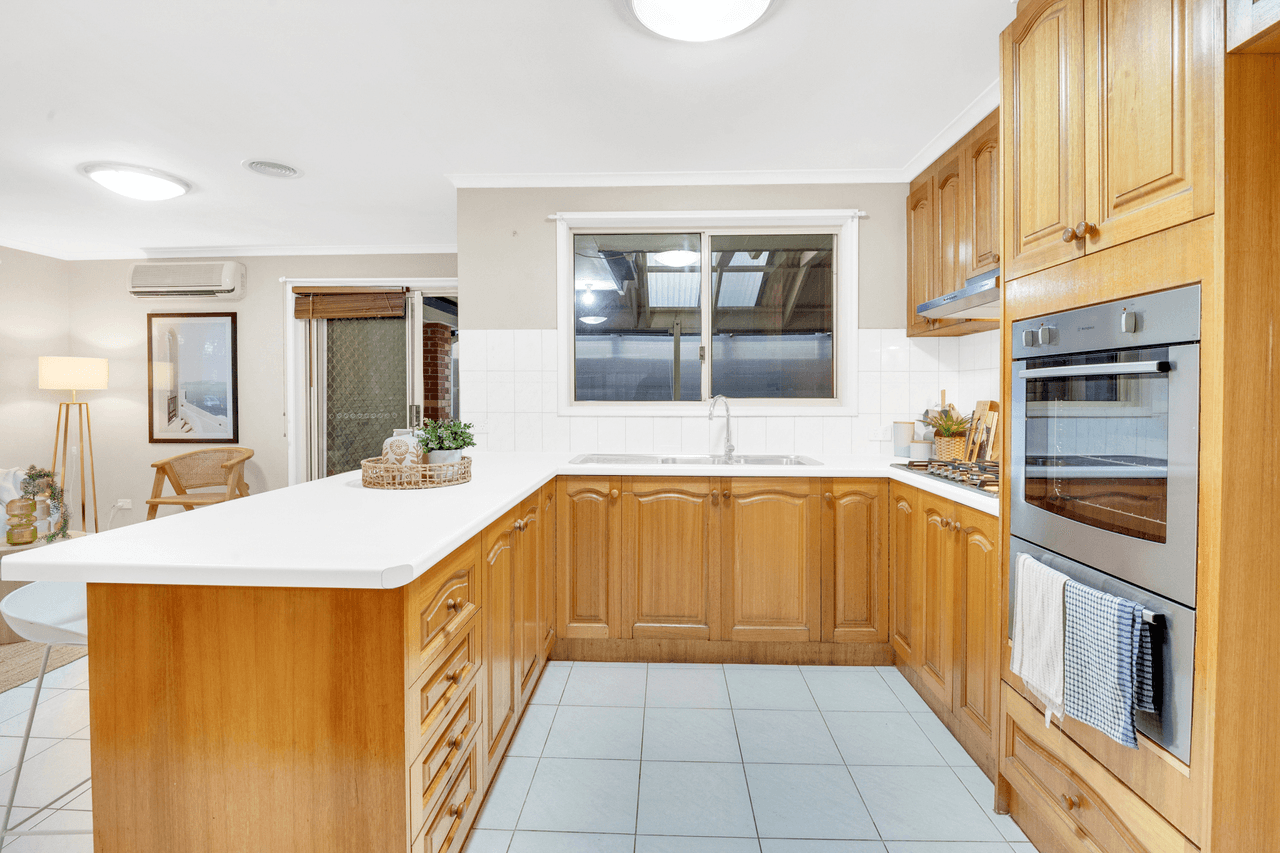 60 Rossiter Avenue, ROXBURGH PARK, VIC 3064