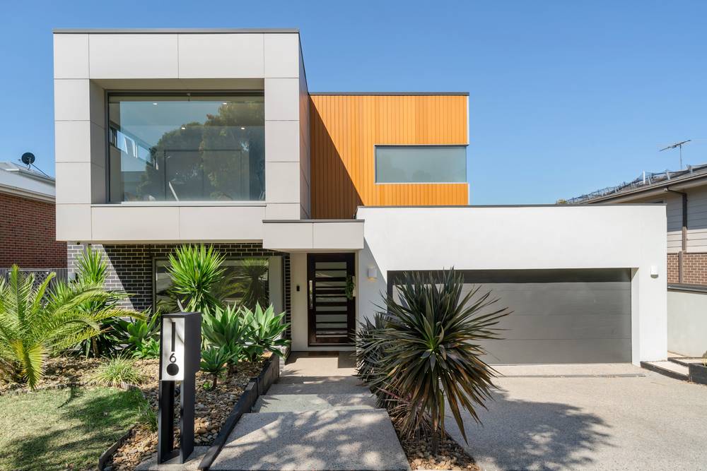 6 Halong Drive, SUNSHINE NORTH, VIC 3020