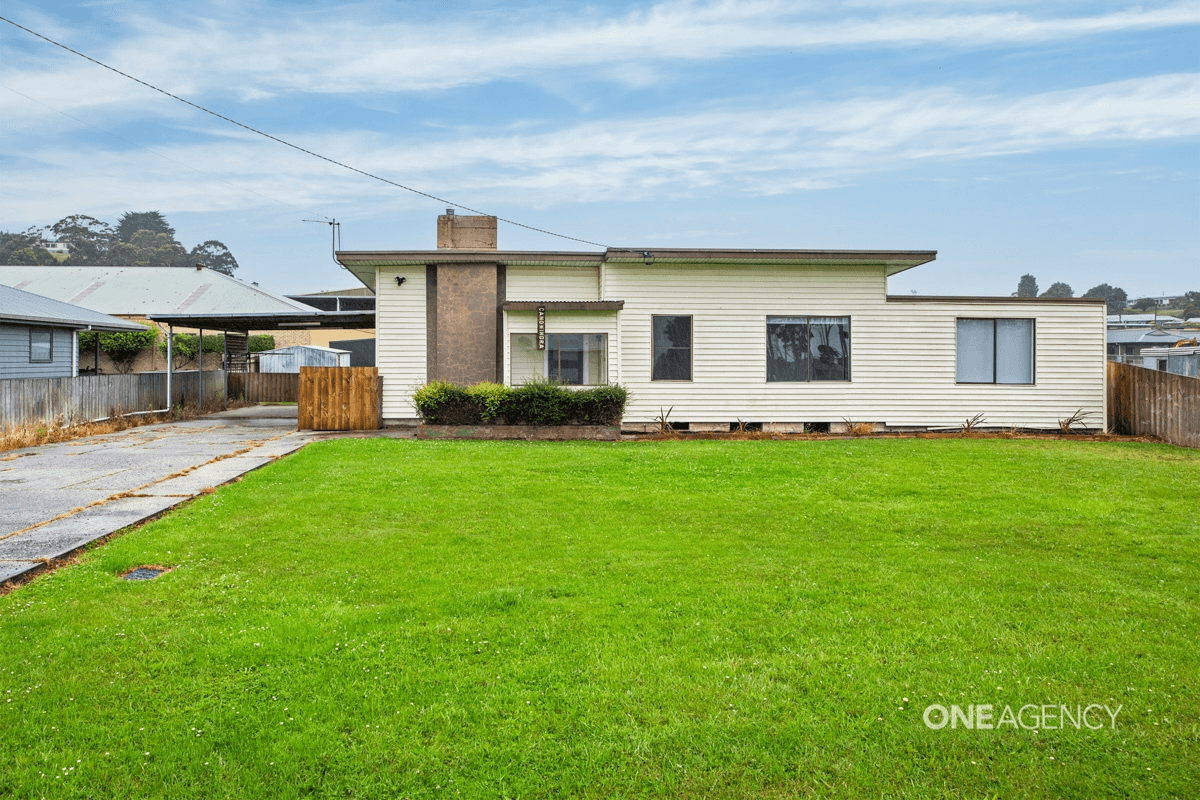 13 Emmett Street, Smithton, TAS 7330