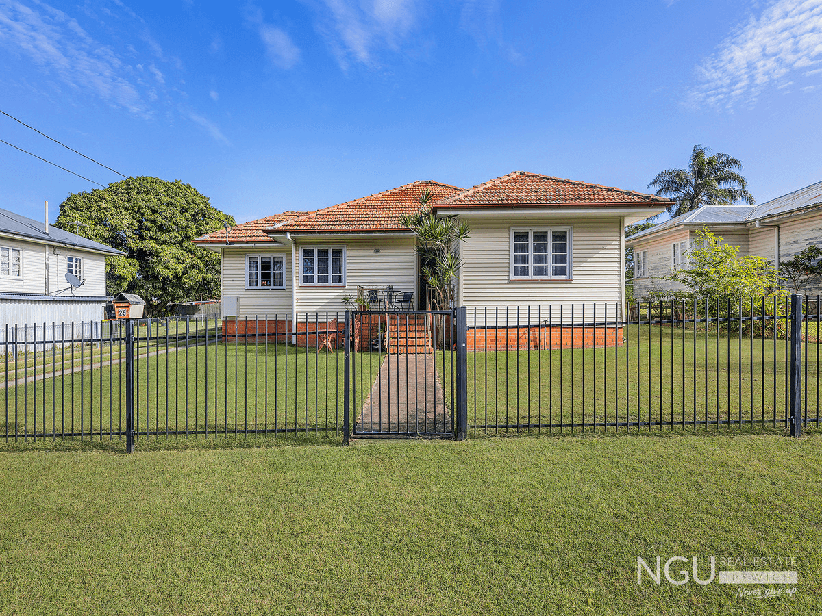 25 Prospect Street, Silkstone, QLD 4304