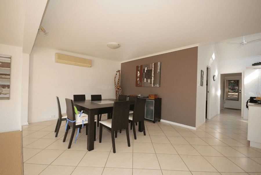 7 Gum Tree Glen, SAPPHIRE BEACH, NSW 2450