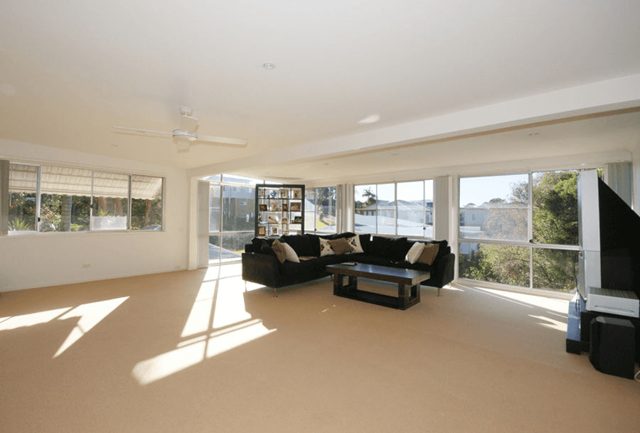 7 Gum Tree Glen, SAPPHIRE BEACH, NSW 2450